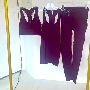 BUNDLE Lululemon Dark Adobe Outfit